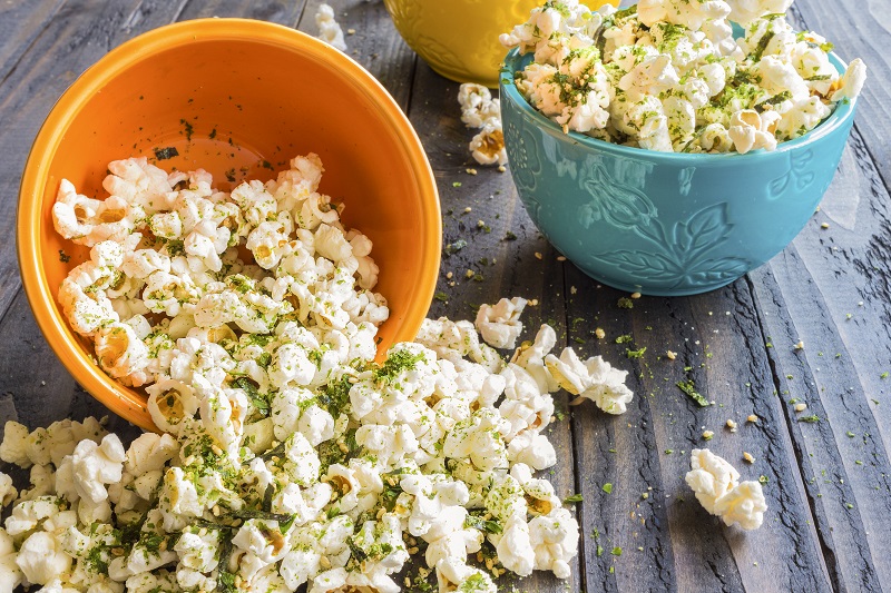 How to make gourmet popcorn this holiday season!